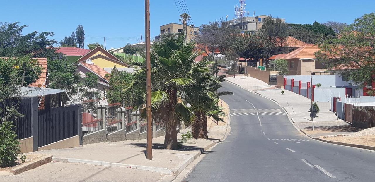 African Sky Guesthouse Windhoek Exterior foto